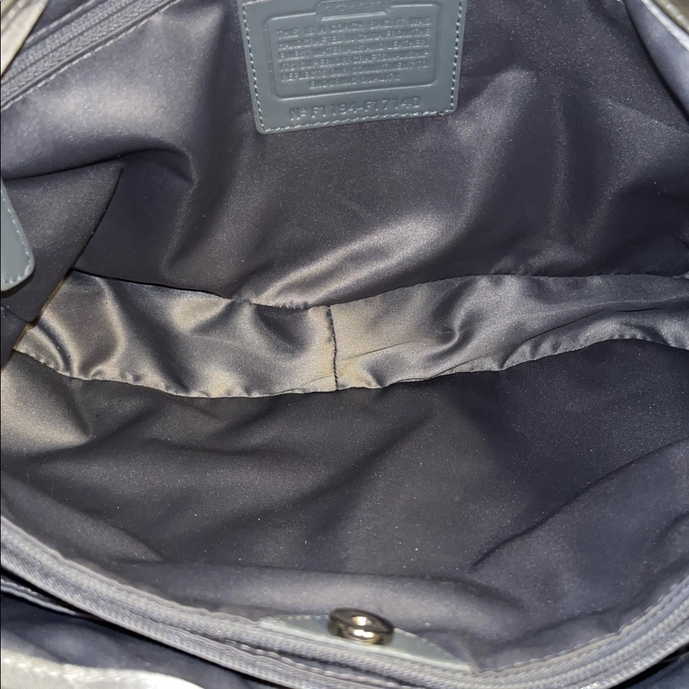EUC Authentic Y2K Coach Penelope Optic Gray Signature Handbag - Picture 5 of 8